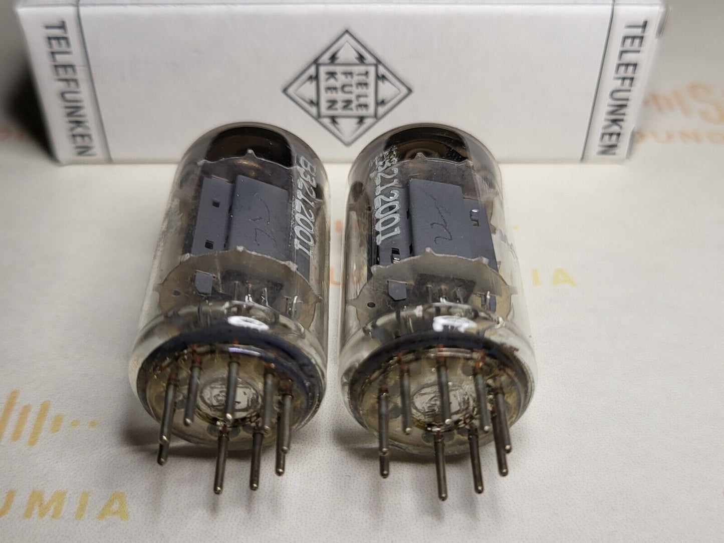 2x Telefunken ECC83 12AX7 - 17mm Smooth Plates Matching Codes ◇ Base- Berlin 1962