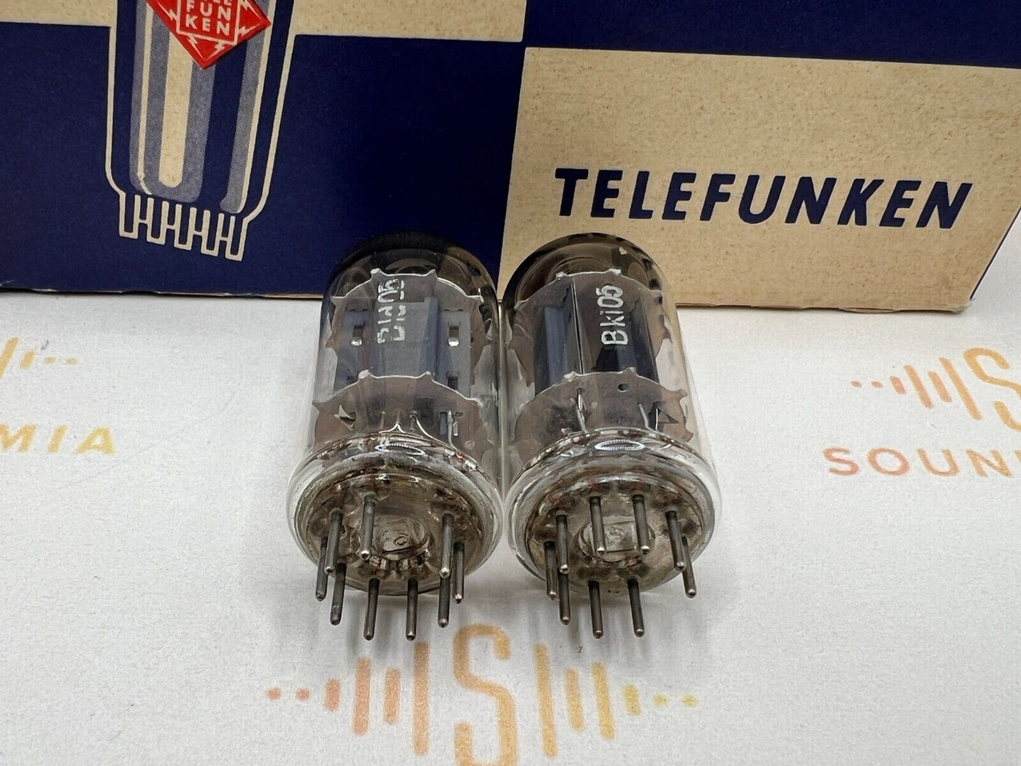 Telefunken ECC82 12AU7 Ribbed Plates ◇ Matched Pair - Berlin '57 - Near NOS