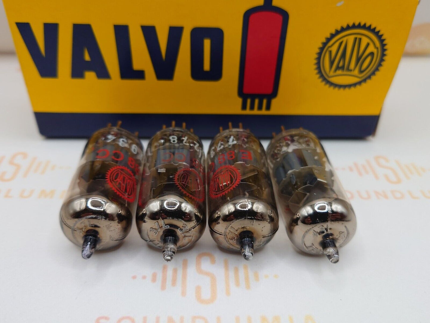 4x Valvo E88CC 6922 Red Label O-Getter - Heerlen, NL '72 - Strong