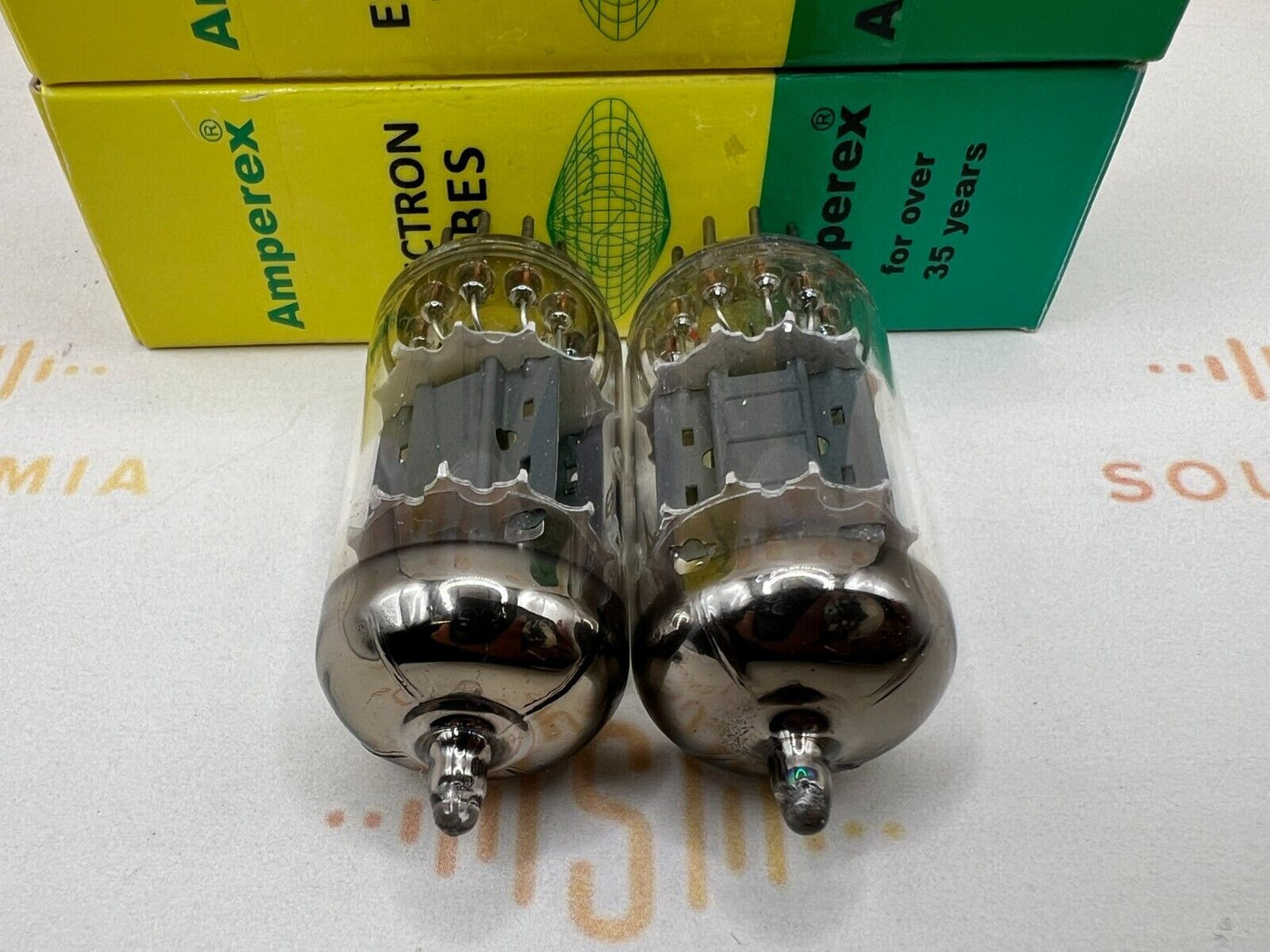 Amperex ECC83 12AX7 O-Getter Short Plates Matched Pair - Holland '60s - Near NOS