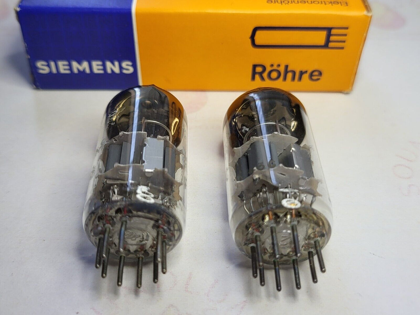 Siemens ECC88 = 6DJ8 Red Tip Matched Pair - Munich GA3 #3G - NOS