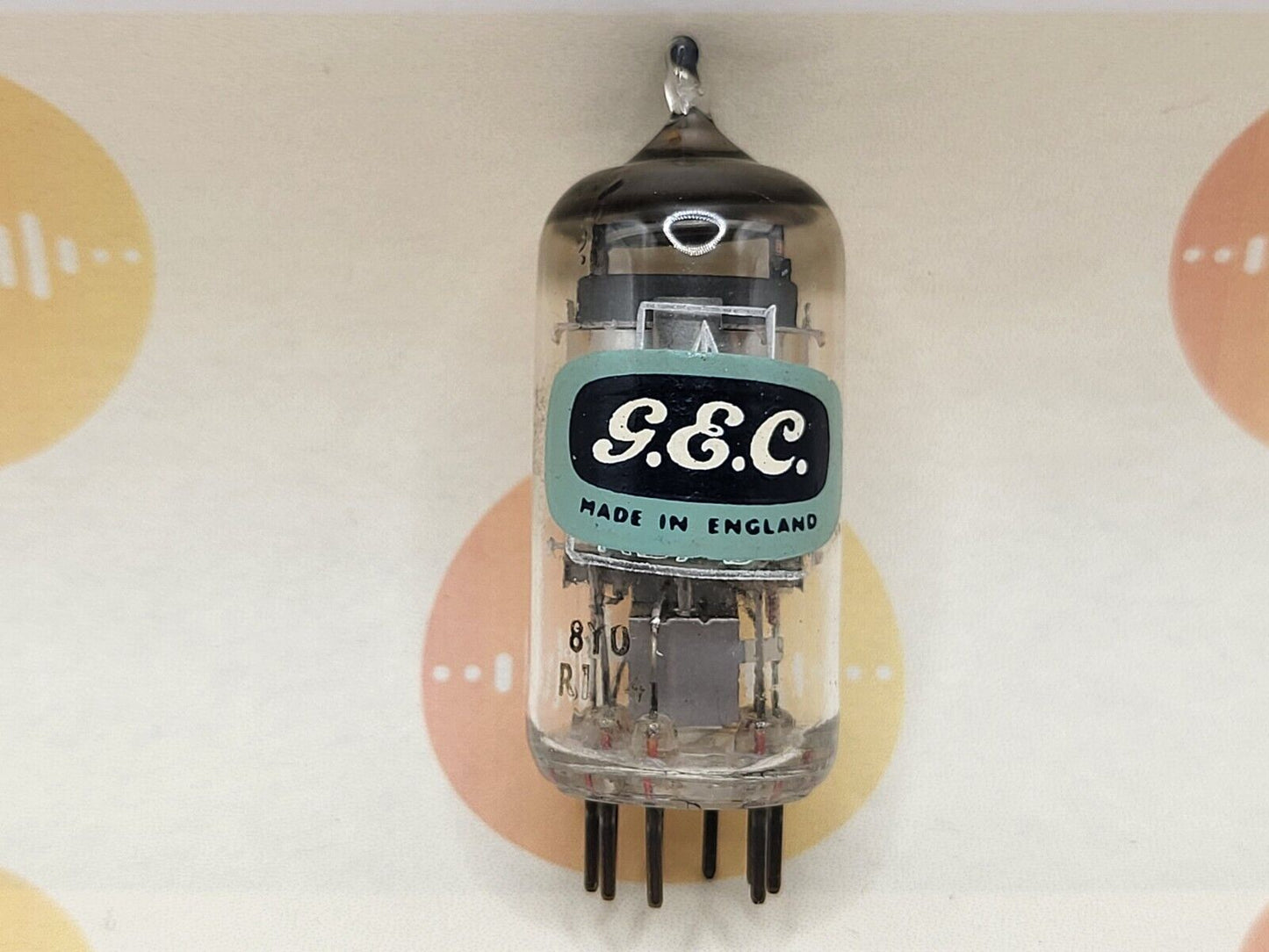 1x Mullard Z729 = EF86  O-getter - G.E.C. Label - Mitcham 1961 8Y0 - Strong