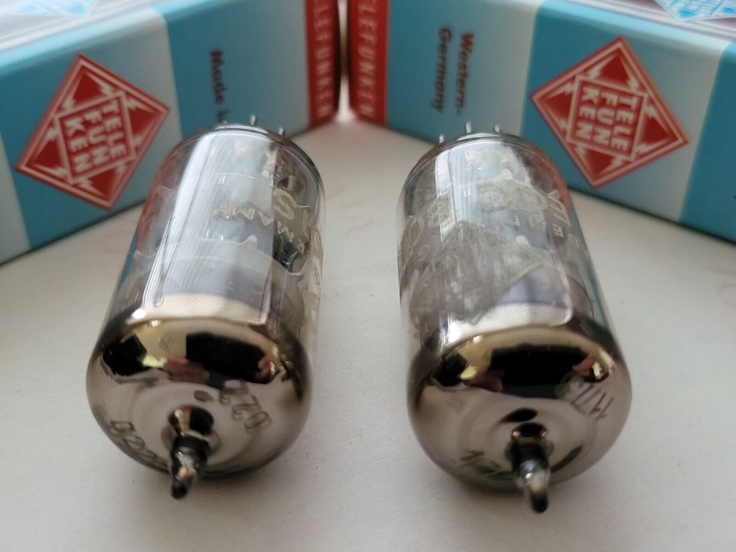 2x Telefunken ECC801S = ECC81/12AT7 w/ Matching codes ◇ Base- Ulm '61 - Near NOS