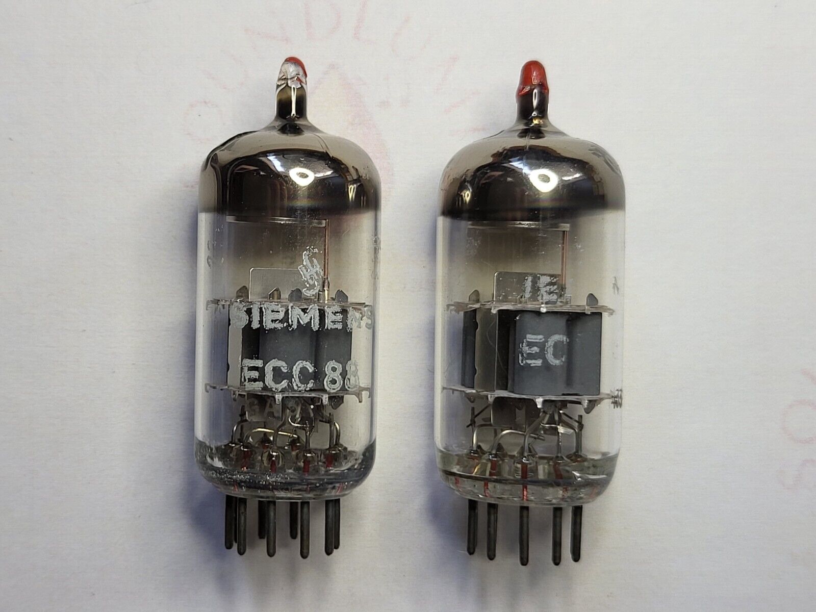 Siemens ECC88 = 6DJ8 Red Tip Matched Pair - Munich GA3 #3G - NOS |  Soundlumia