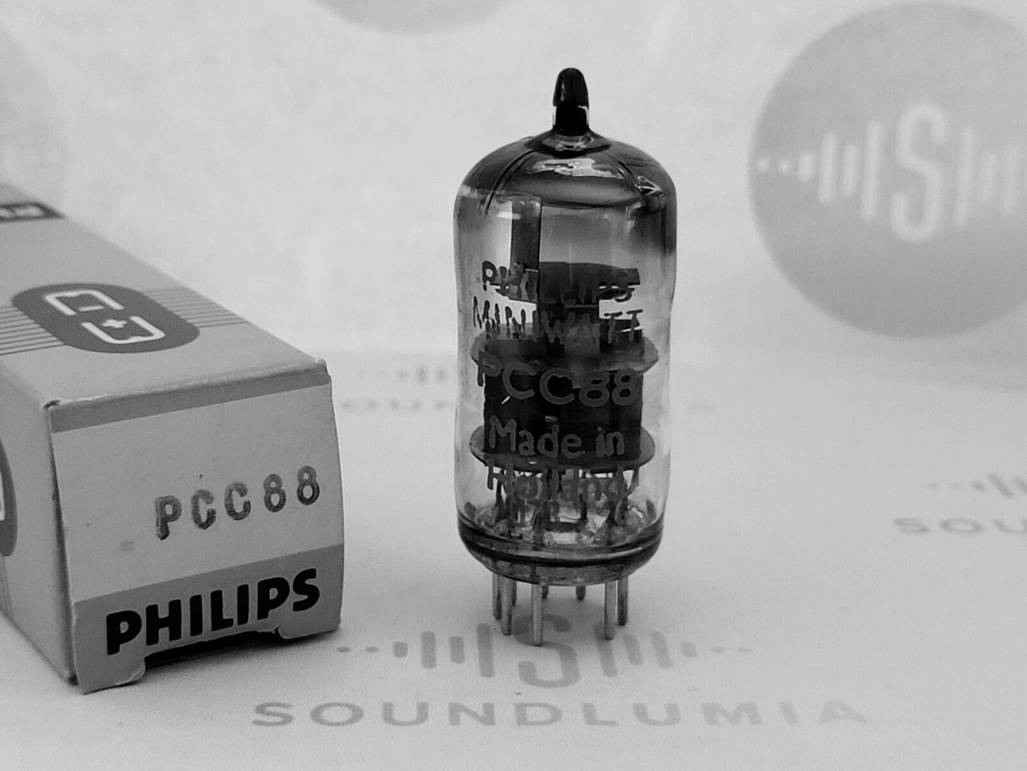 1x Philips Miniwatt PCC88 7DJ8 D-getter Pinched Waist Red Tip - Heerlen, NL '57