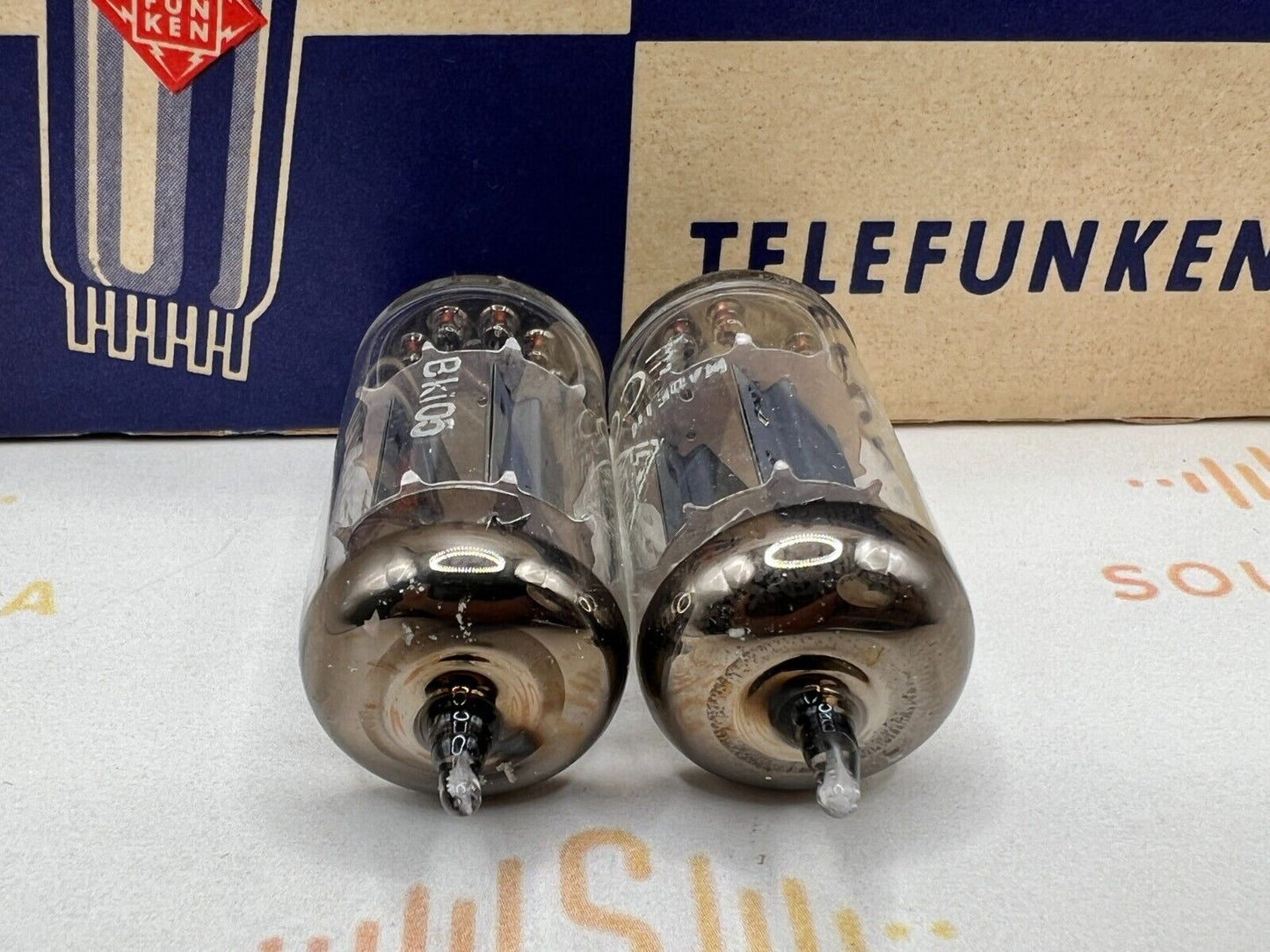 Telefunken ECC82 12AU7 Ribbed Plates ◇ Matched Pair - Berlin '57 - Near NOS