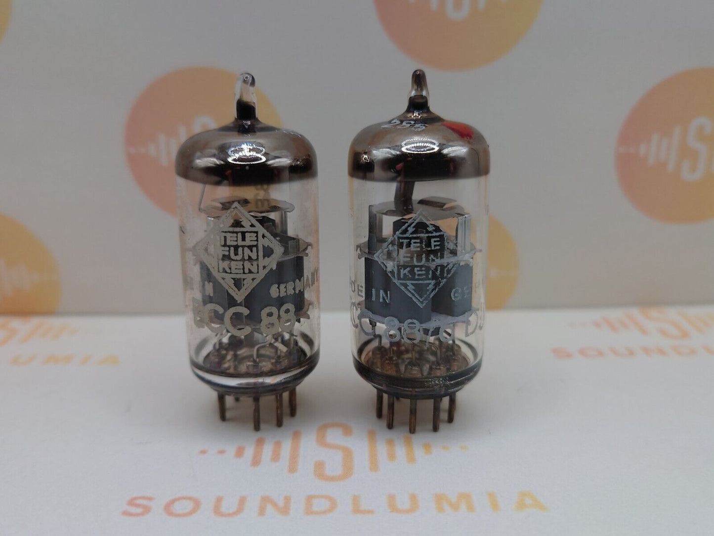 2x Telefunken ECC88 6DJ8 - ◇ Bottom - Berlin 1962/63 - Strong