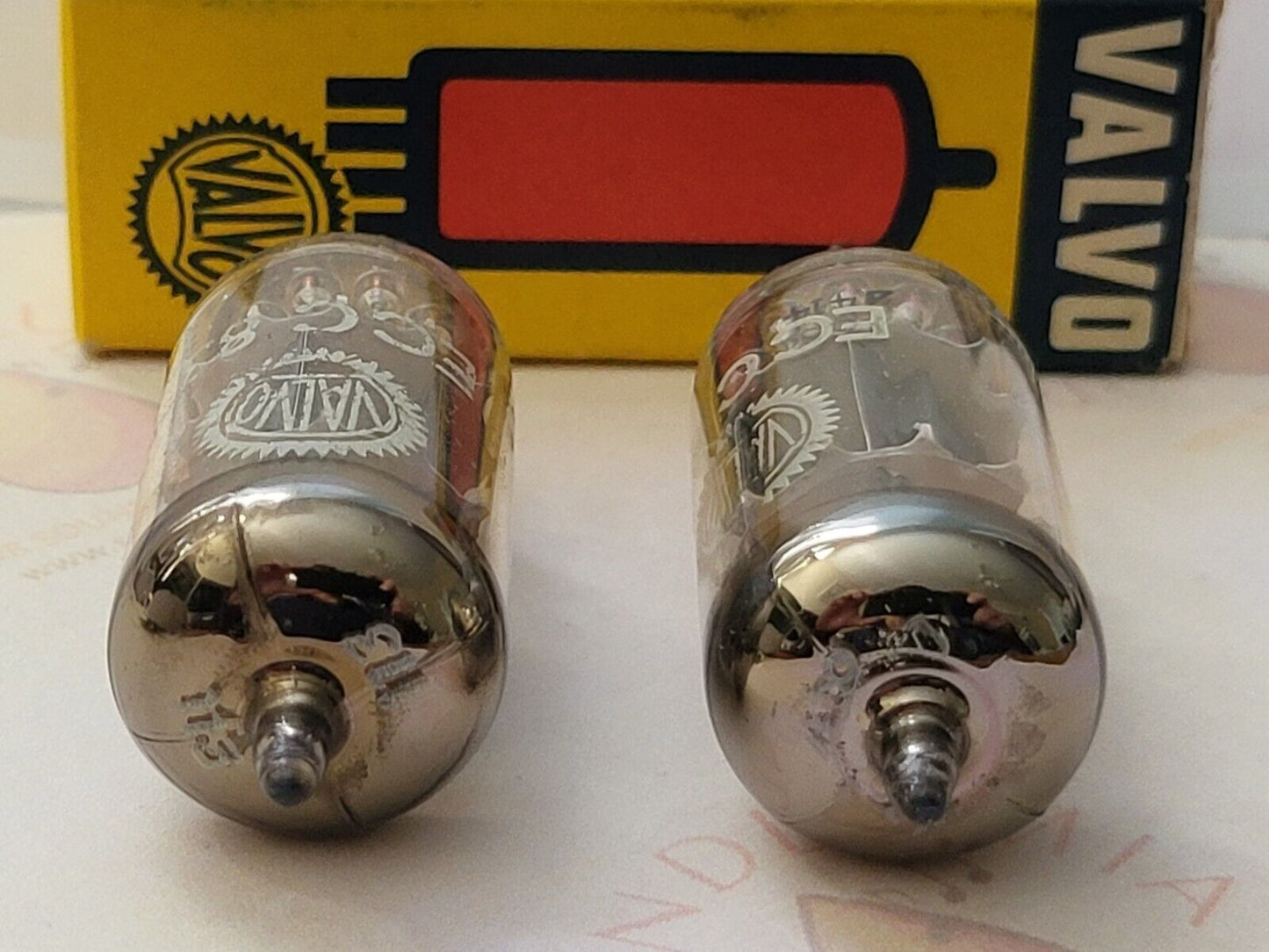 Philips Valvo 12AX7 ECC83 Preamp Tubes  Matched Pair - Holland 1964 - NOS