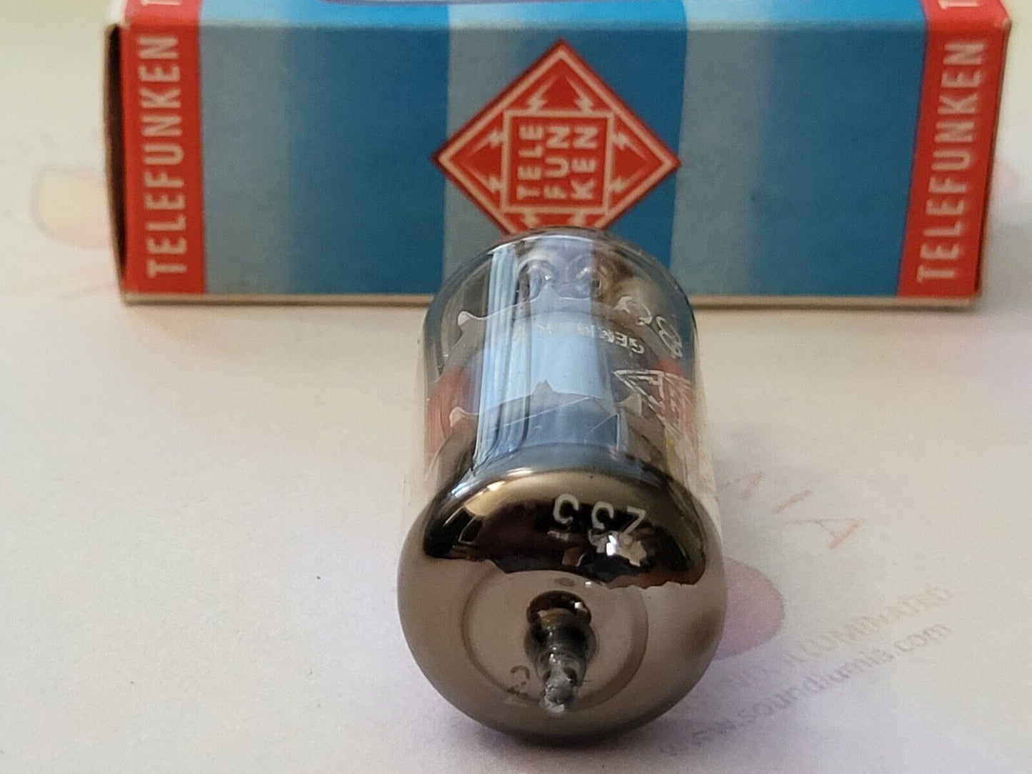 Telefunken EF86 6267 O-getter in Original Box - Diamond Bottom - Ulm 1960 - NOS